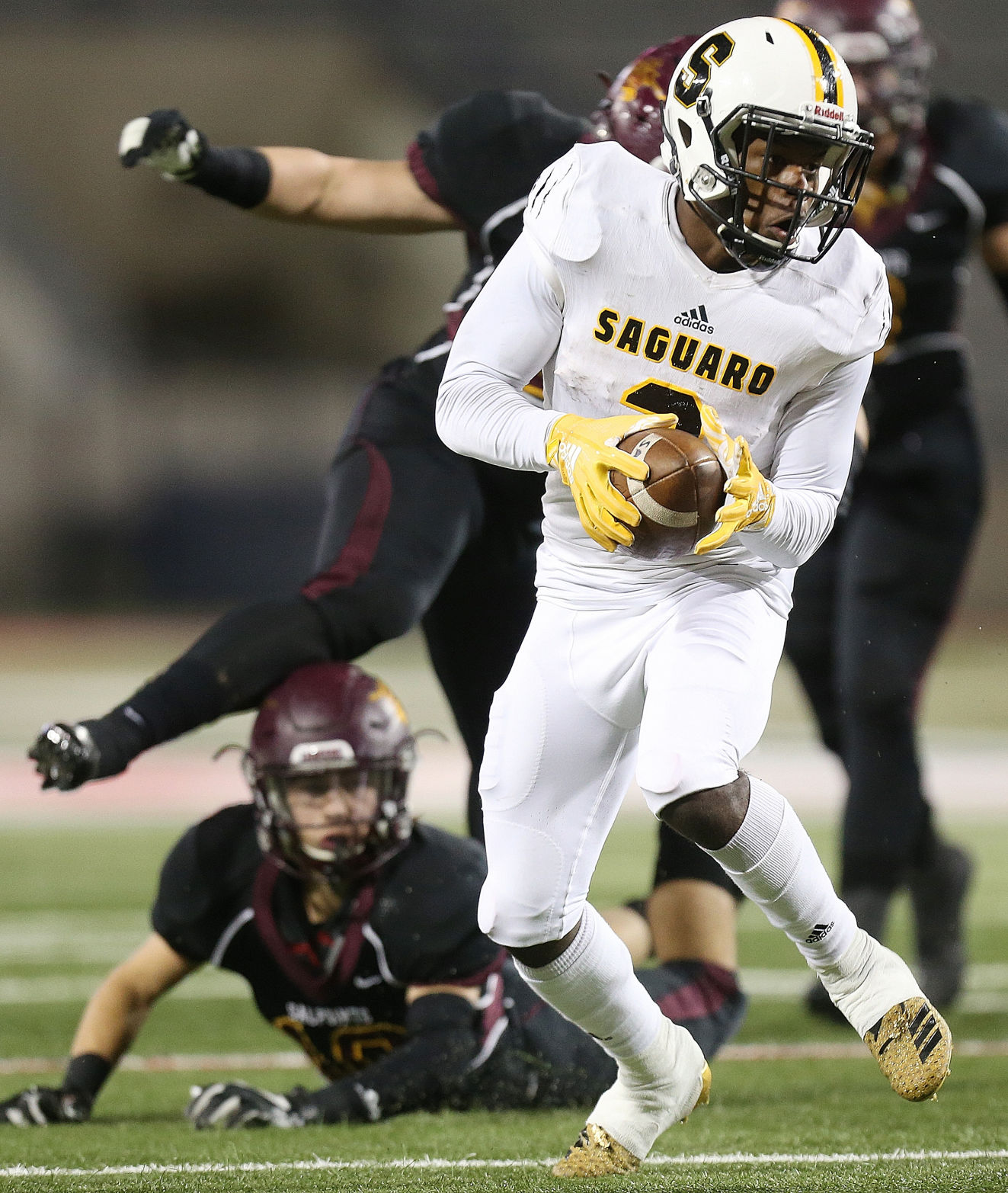 Scottsdale Saguaro vs. Salpointe Catholic in the 4A state championship football game
